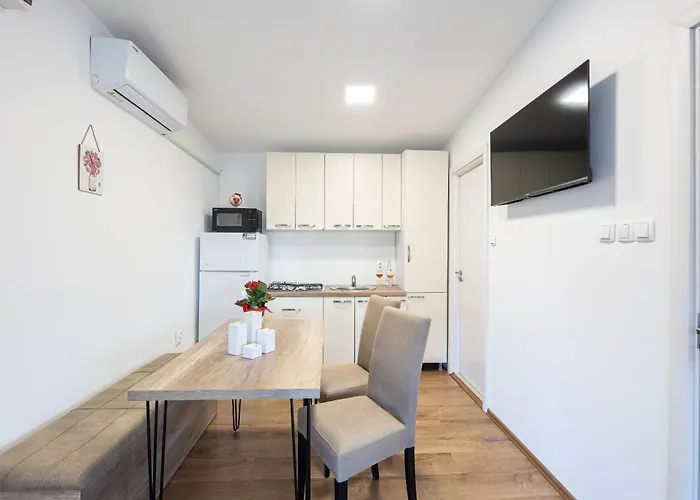 Karin - Mobile Magoro Donji Karin